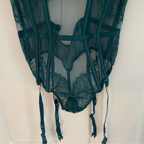 New! Victoria's Secret Green Lingerie Shine Strap Lace Teddy Garter 22864 - Picture 6 of 10